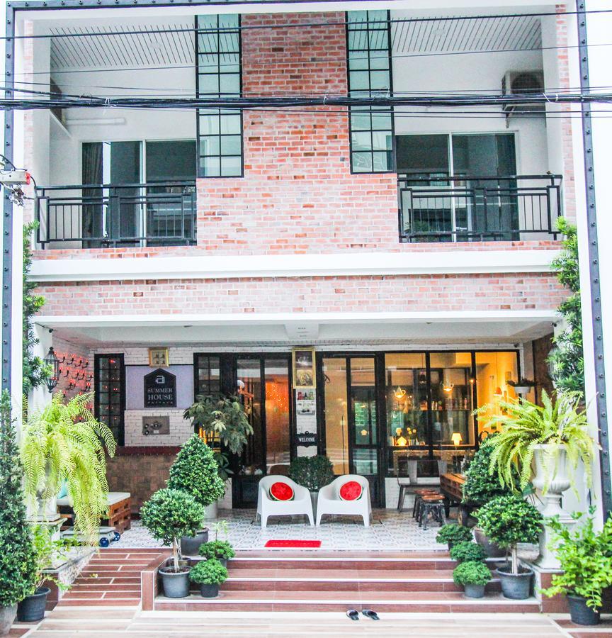 Boutique Summer House Pantai Jomtien Bagian luar foto